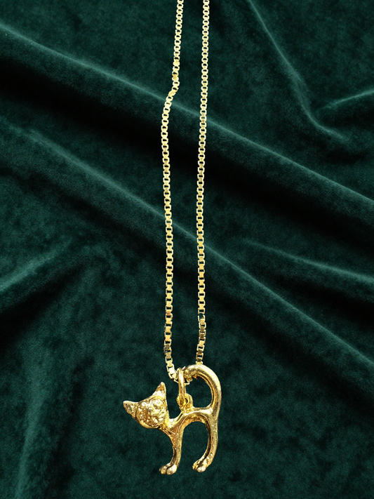 Vintage Gold Cat Pendant Necklace