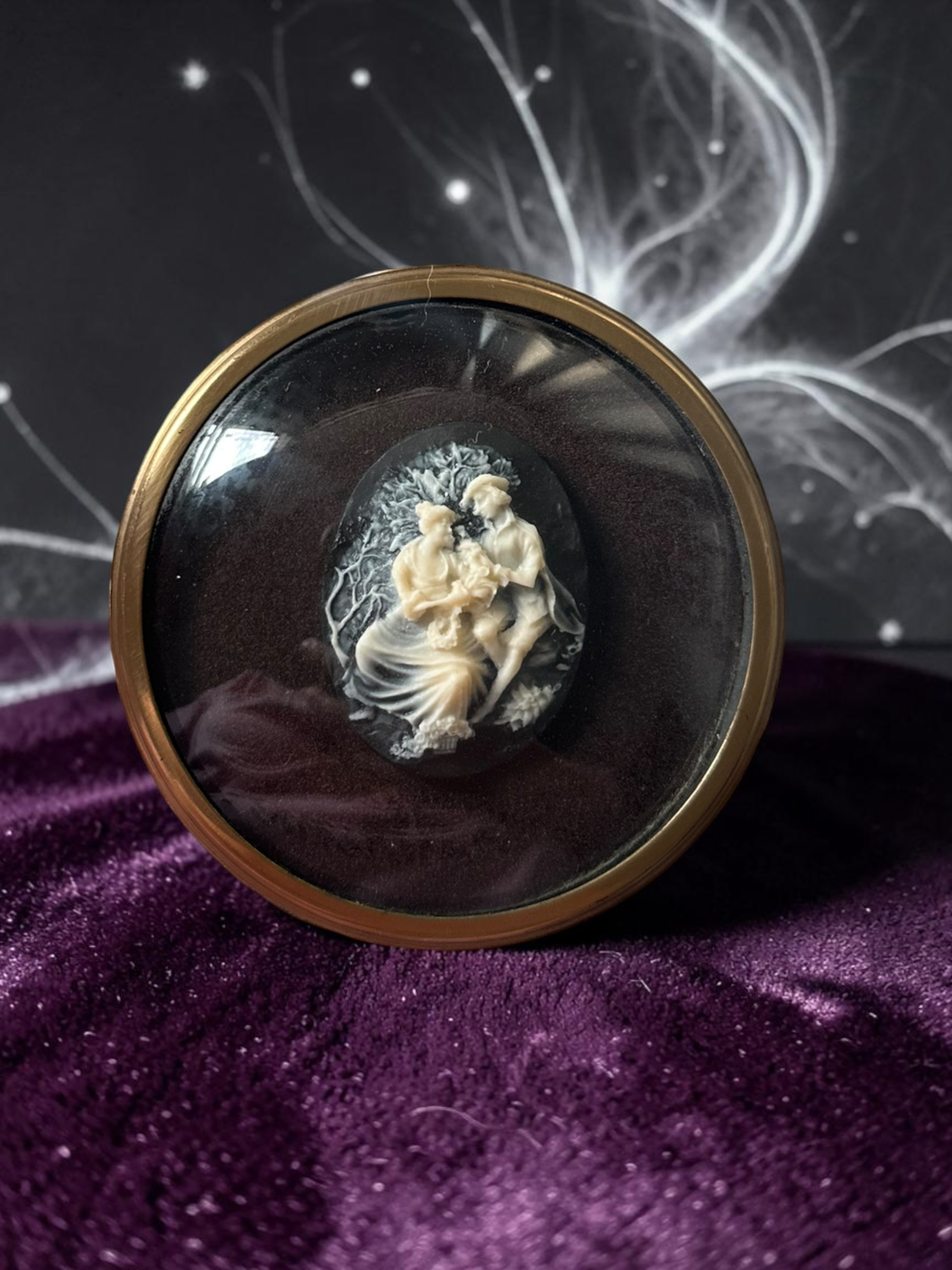 Vintage Victorian cameo dome hanging ornament - angled view